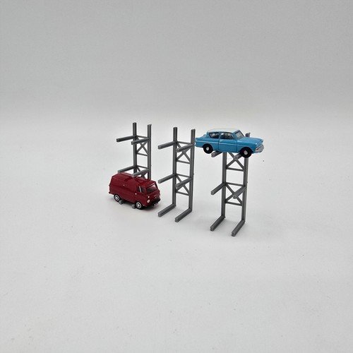 148 scale scrap car racking - 1/148,