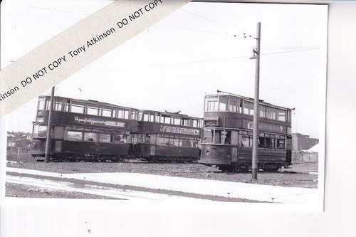 London transport tram - -, car